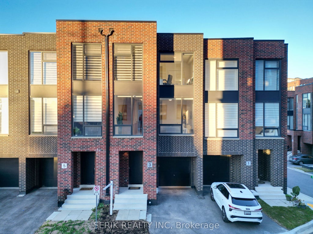 Photo of Caledon, ON L7E 4L2 (MLS # W13886710)