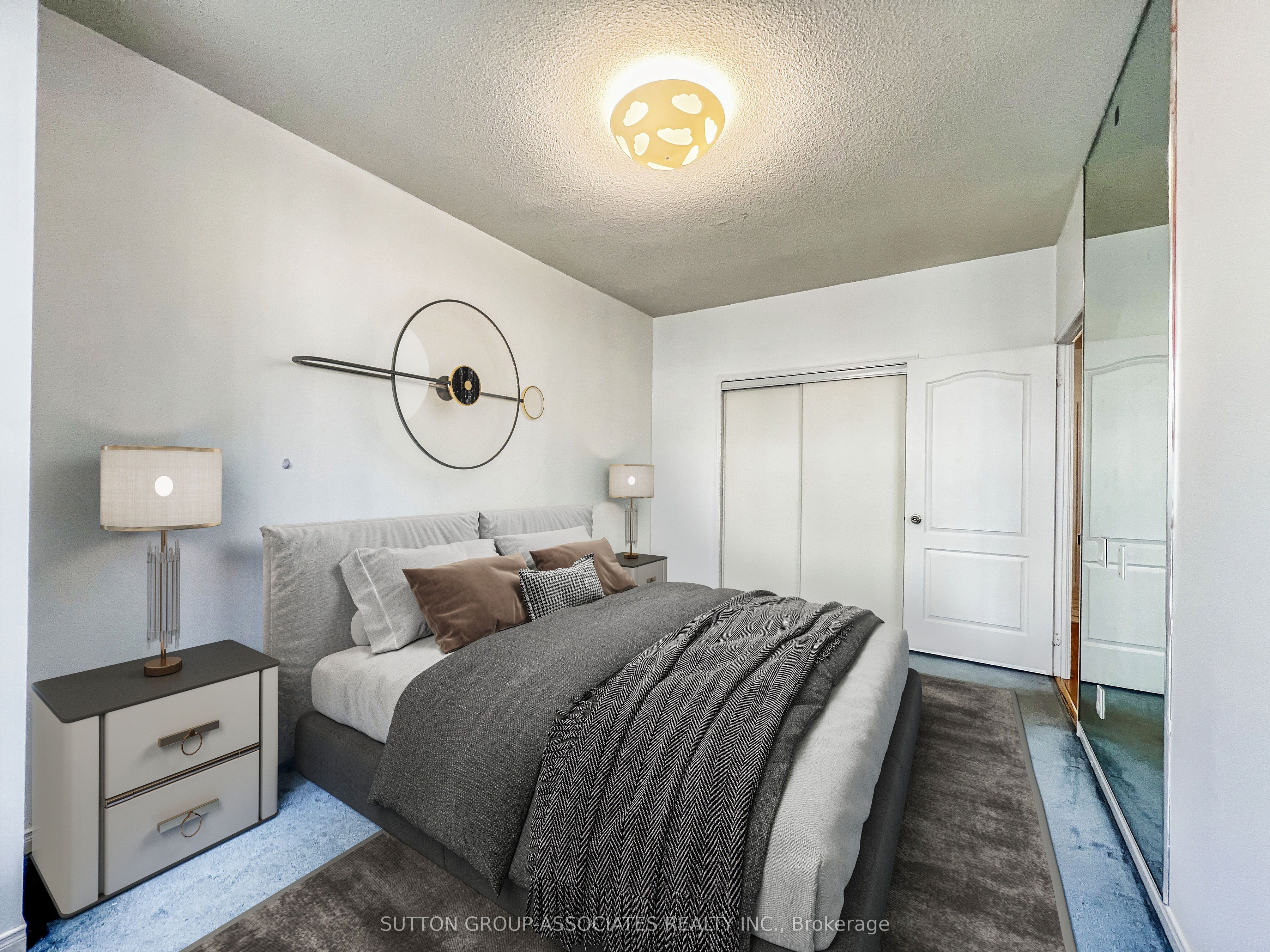 555 Yonge Street 406