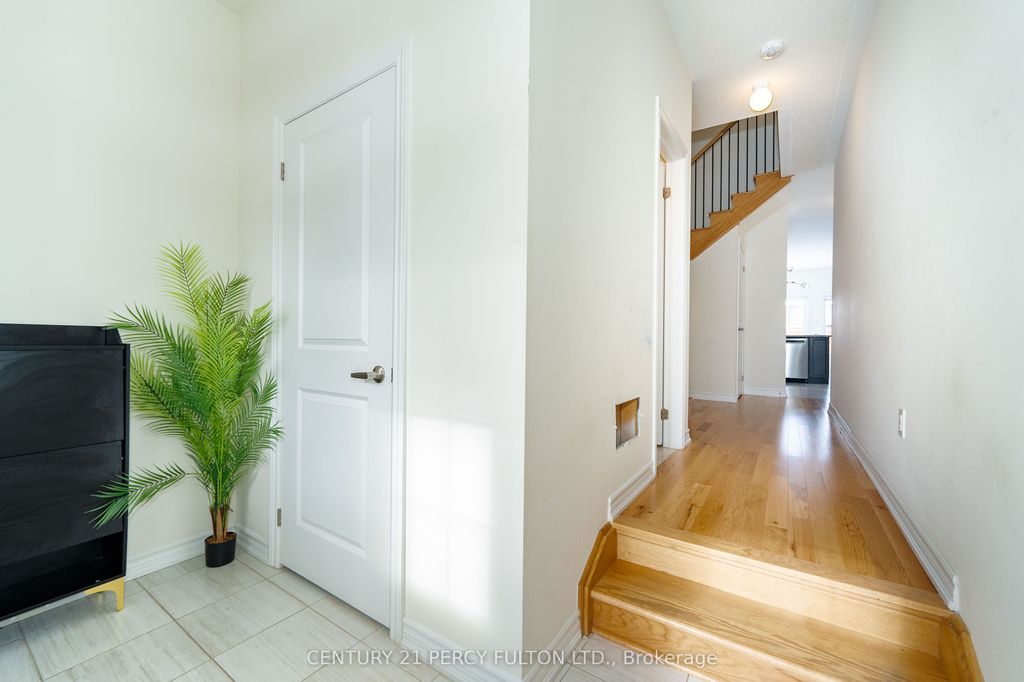 Photo of 1144 Skyridge Boulevard, Pickering, ON L1X 0M4 (MLS # E12857968)