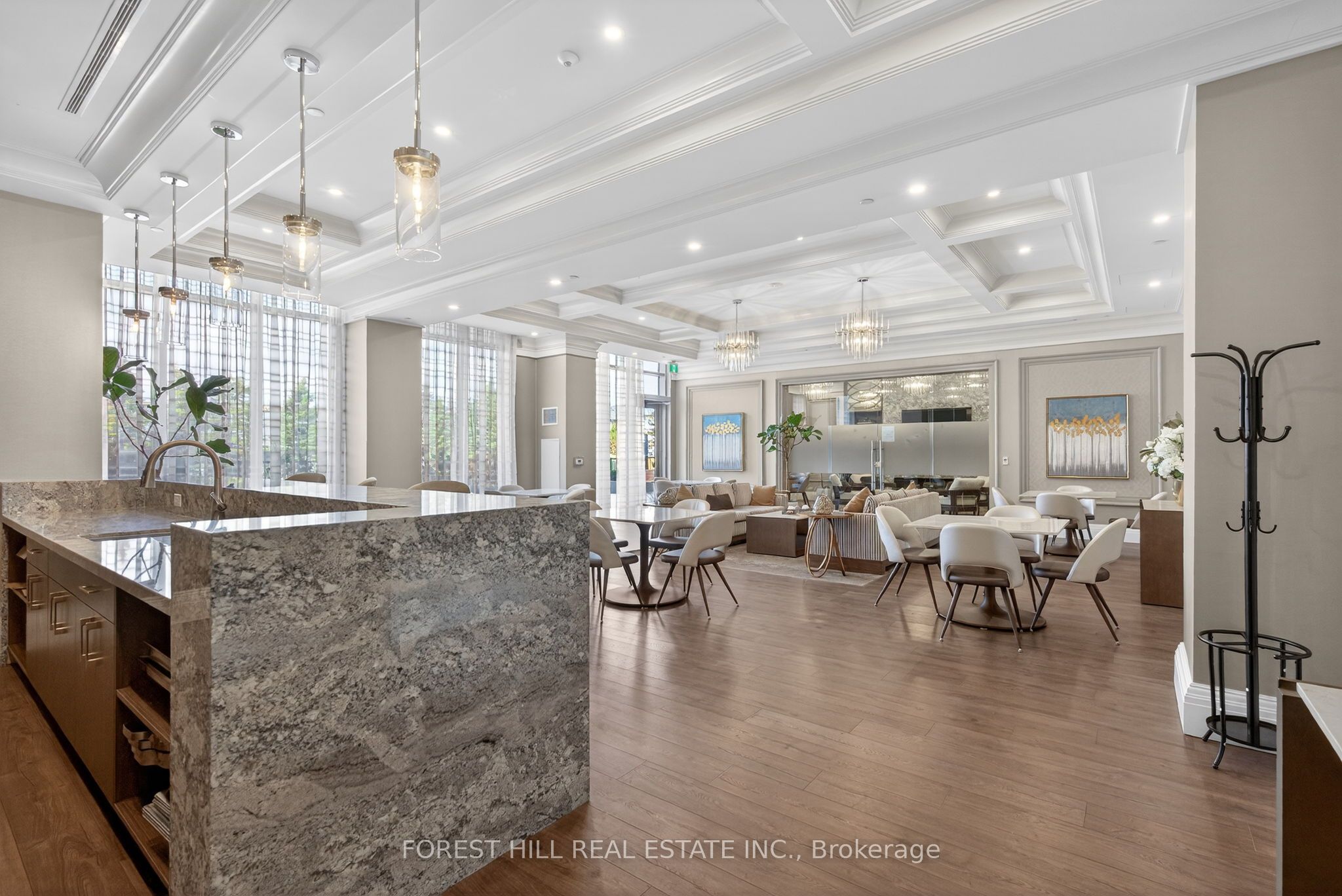 10 Gatineau Drive 208