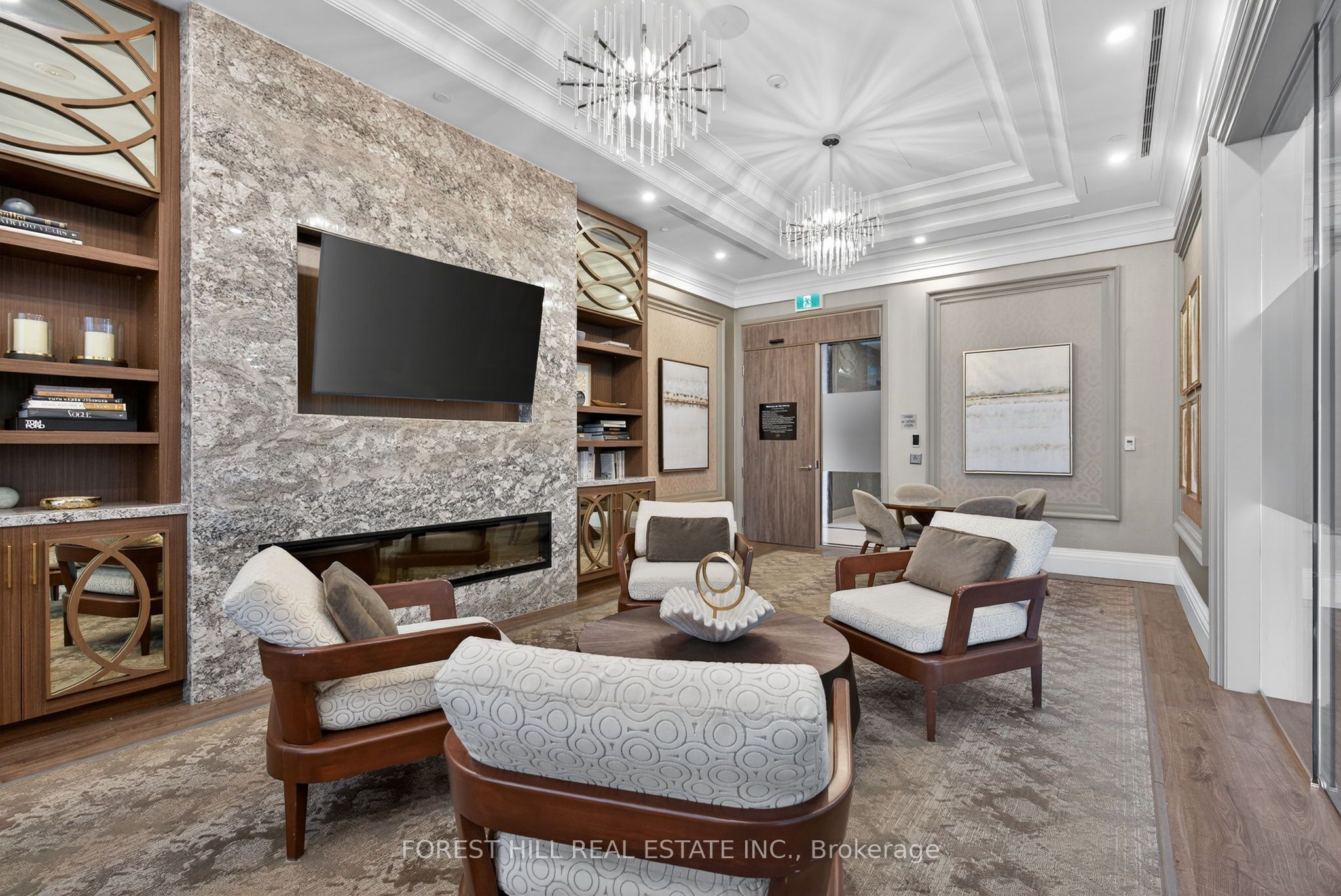 10 Gatineau Drive 208