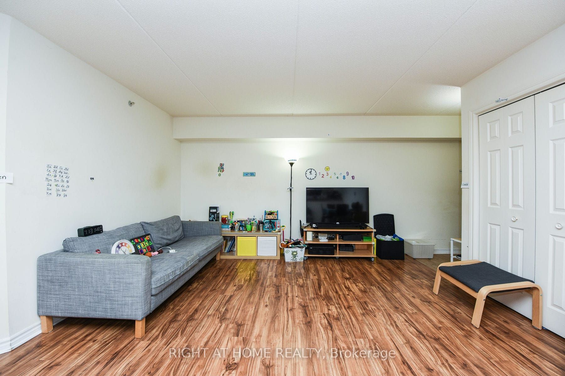 1480 Bishops Gate 301