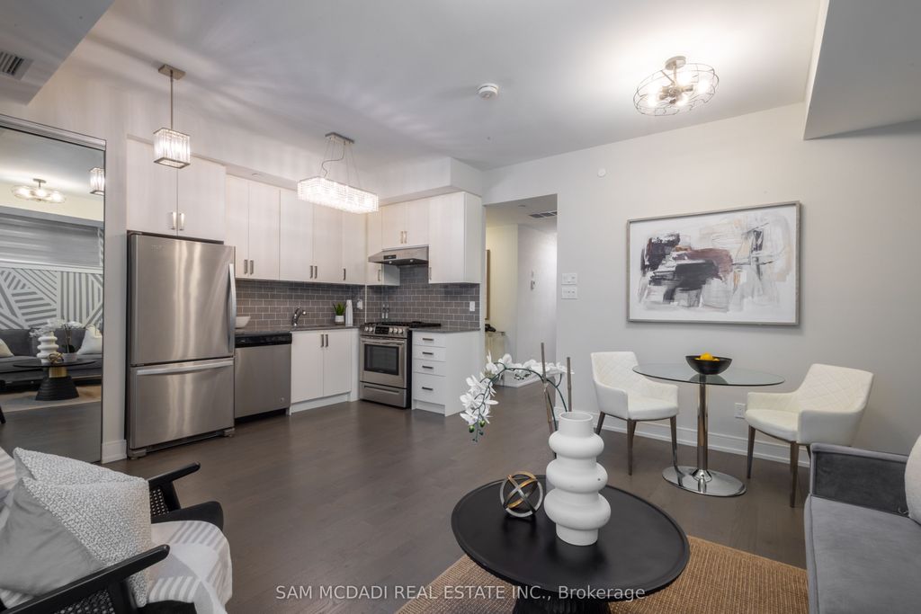 Photo of 670 Atwater Avenue #1, Mississauga, ON L5G 0B6 (MLS # W13080216)