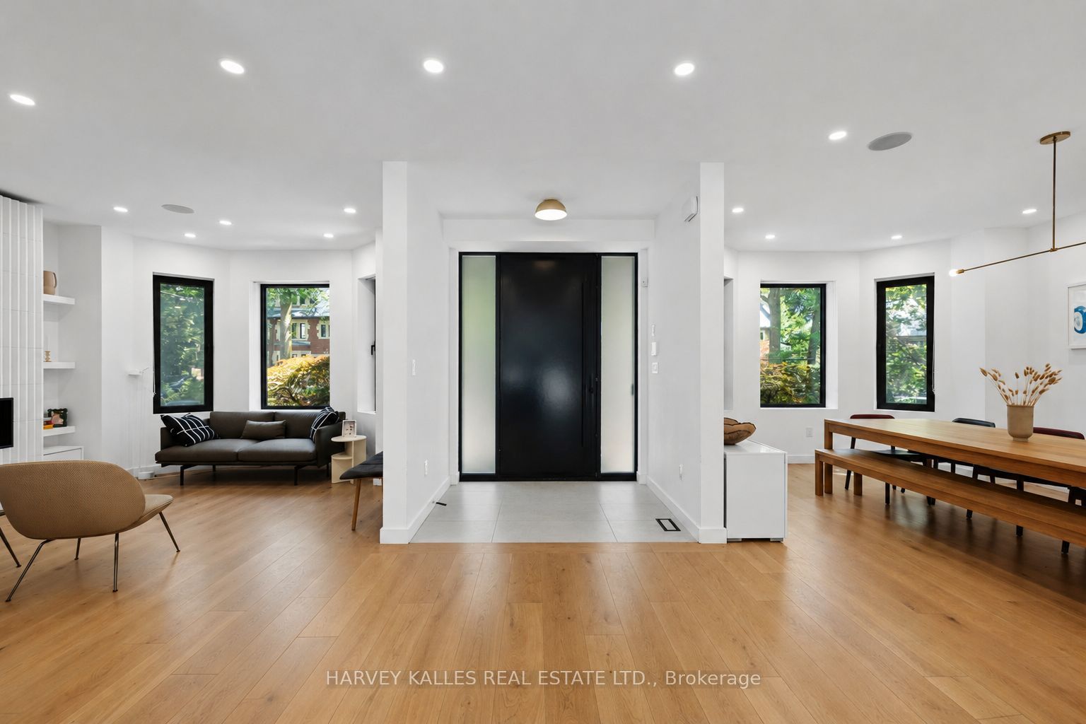 128 Lyndhurst Avenue
