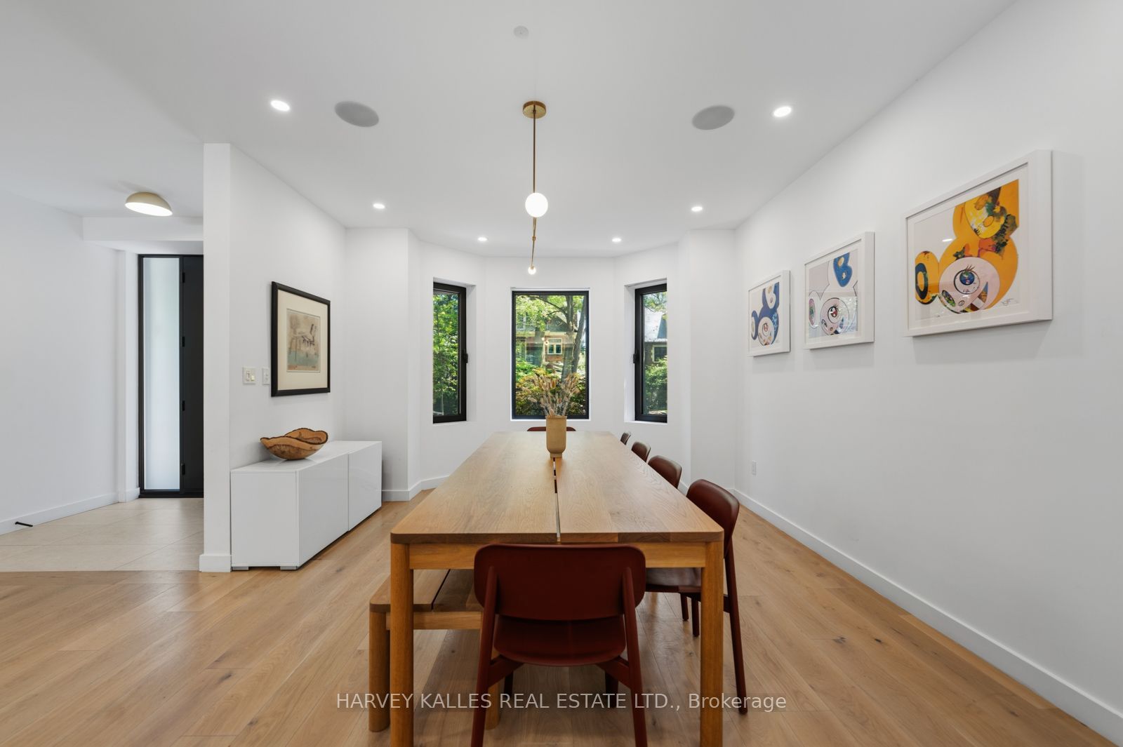 128 Lyndhurst Avenue