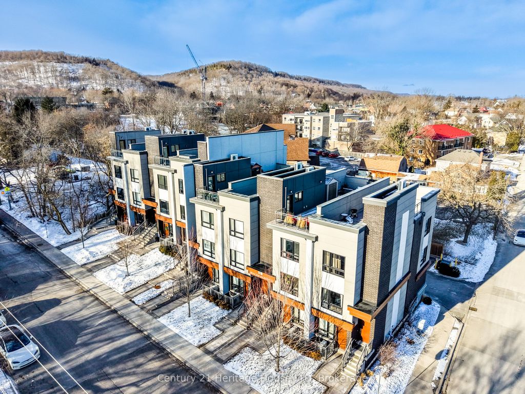 Photo of 39 Robinson Street N #8, Grimsby, ON L3M 3C9 (MLS # X12823066)