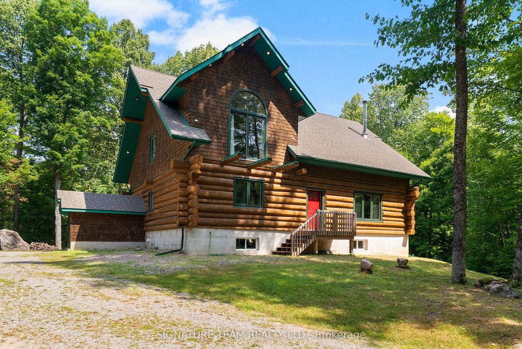 Photo of 800 Woito Station Road, Laurentian Valley, ON K2A 6W5 (MLS # X12933468)