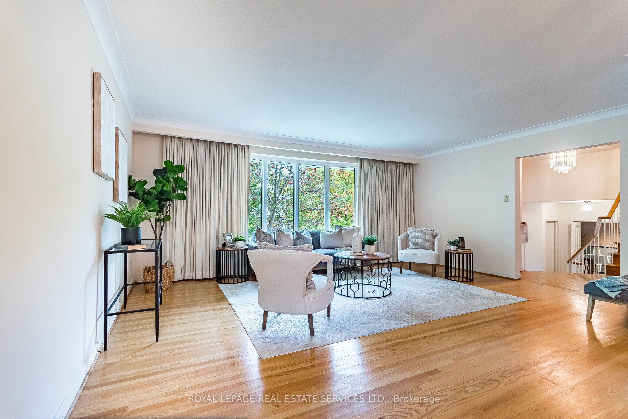 220 Edenbridge Drive