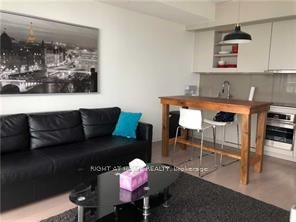 101 Peter Street 3907