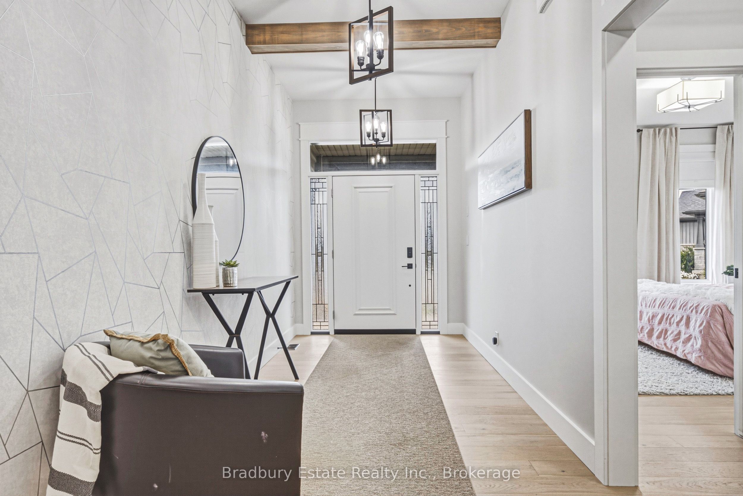 24 Craddock Boulevard 23