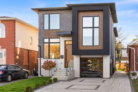 62 Inwood Avenue Toronto ON M4J 3Y5