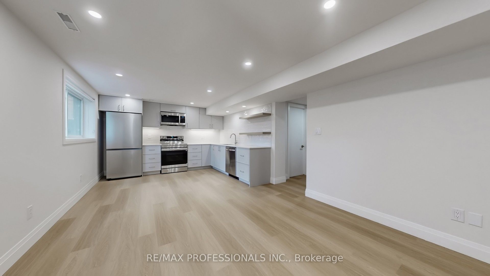 44 Princess Margaret Boulevard BSMT