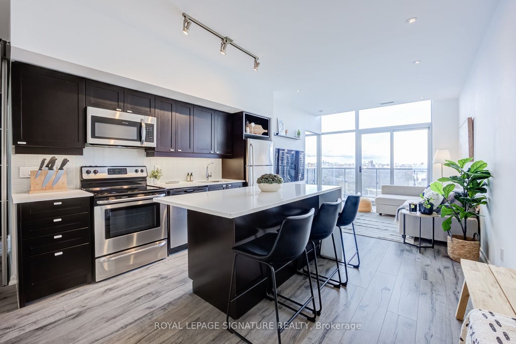 Photo of 105 The Queensway N/A #3513, Toronto, ON M6S 5B5 (MLS # W13035376)
