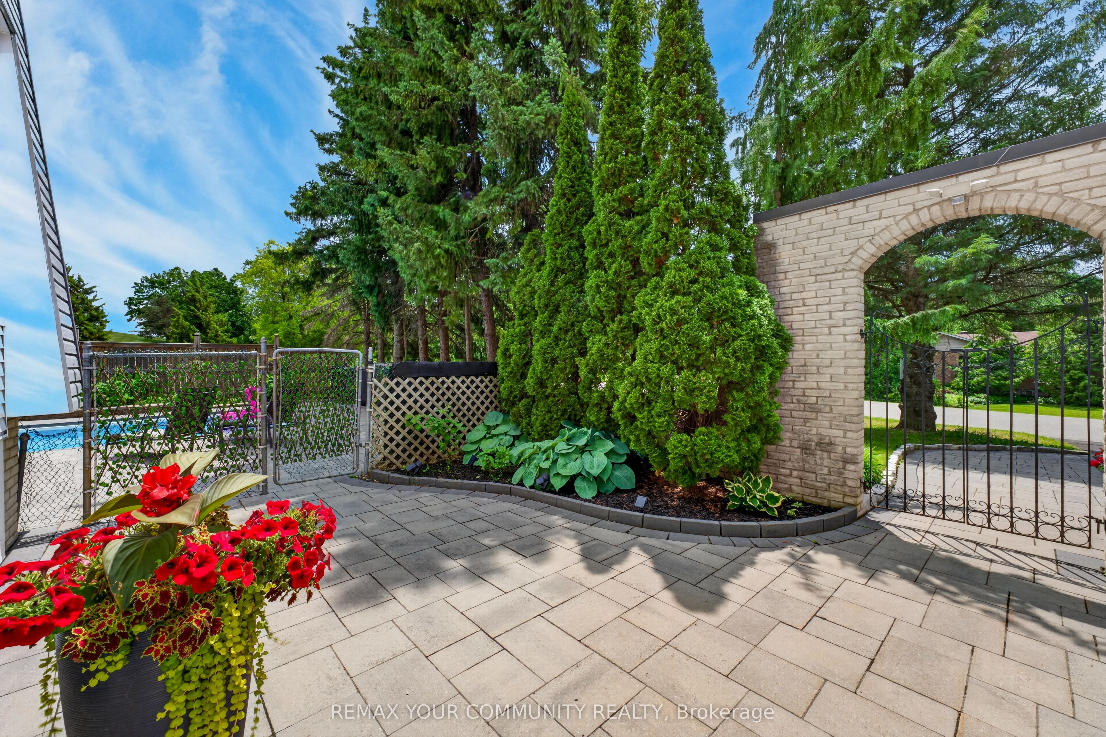 44 Pineridge Drive