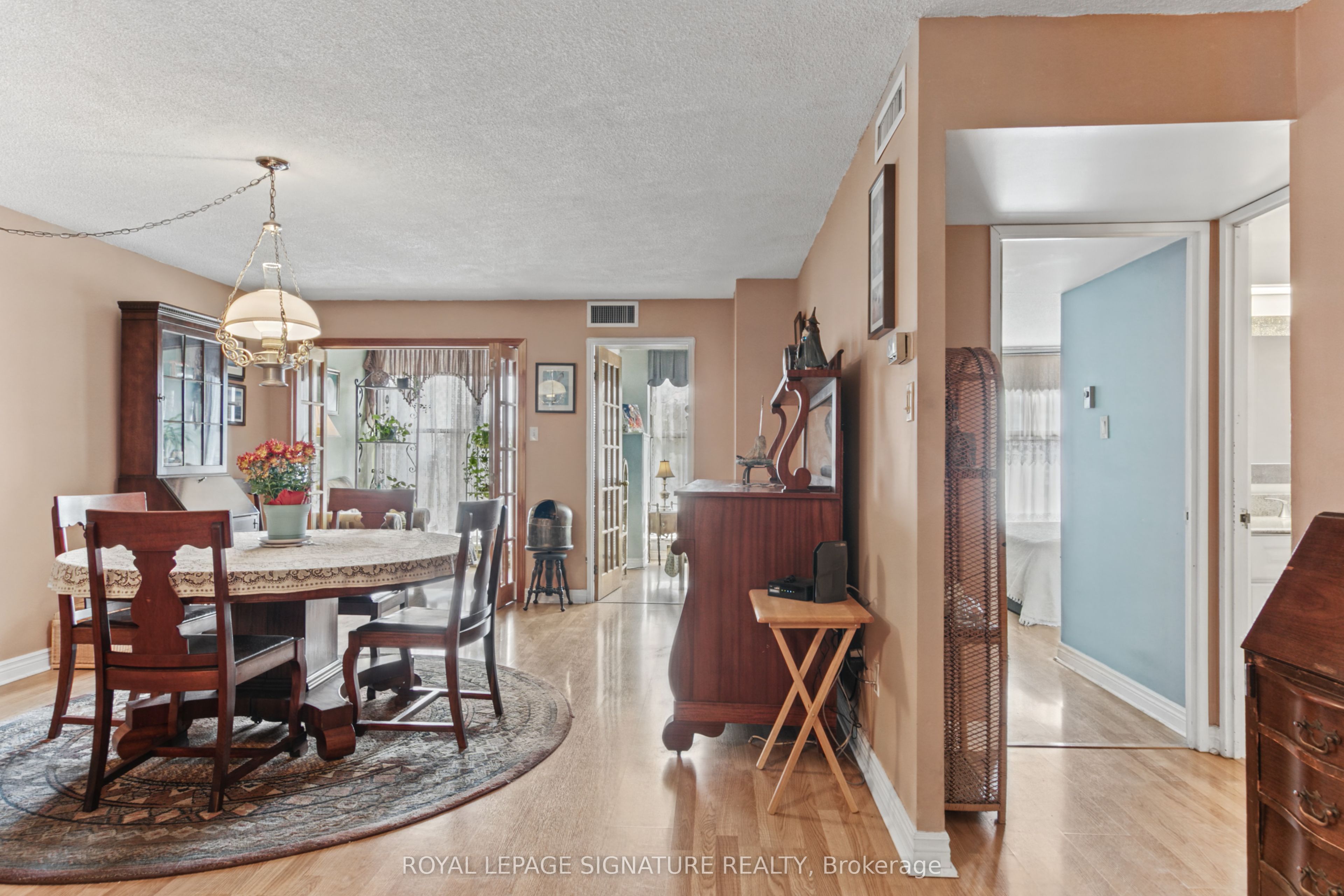 65 Scadding Avenue 722