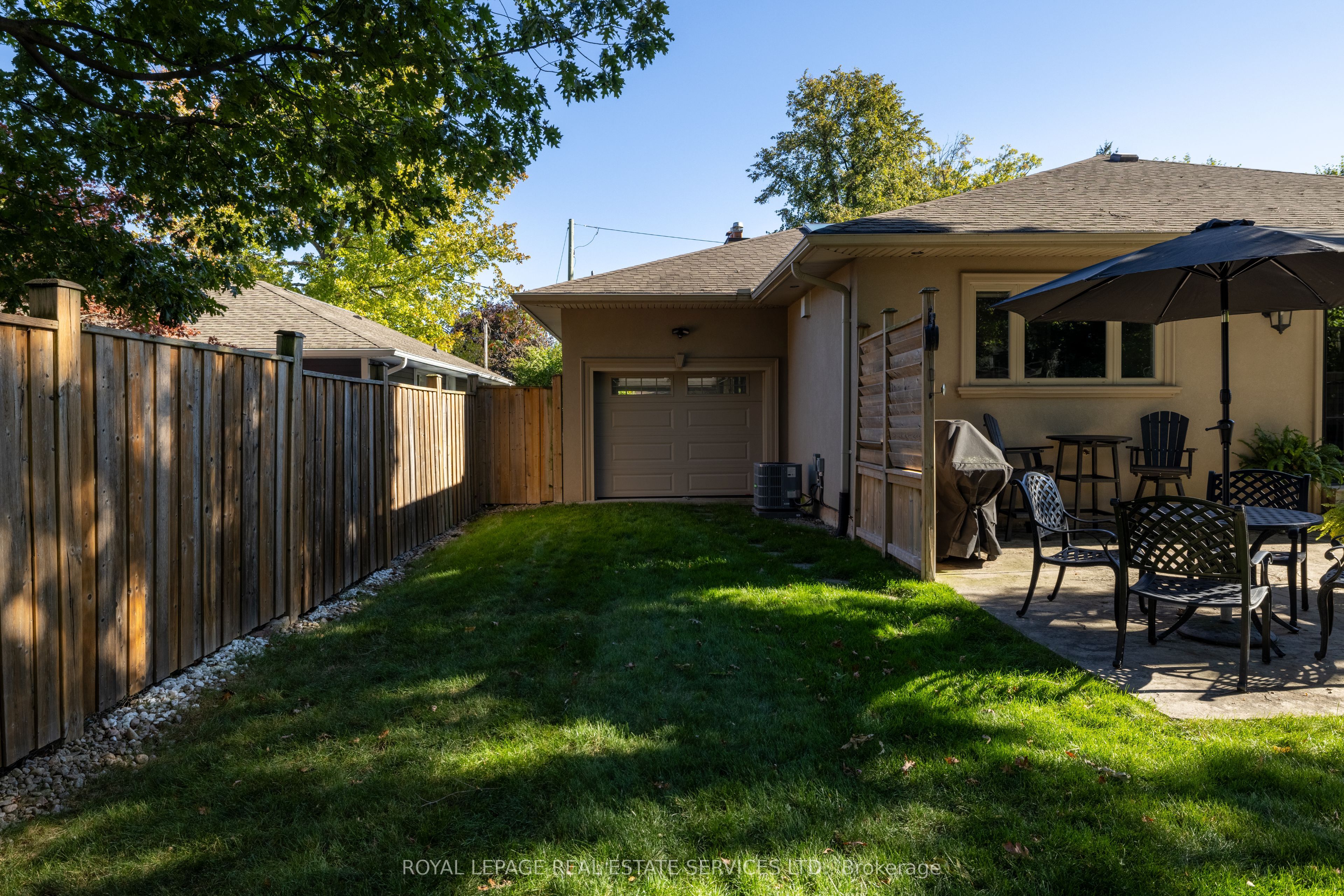 23 Glenmanor Drive