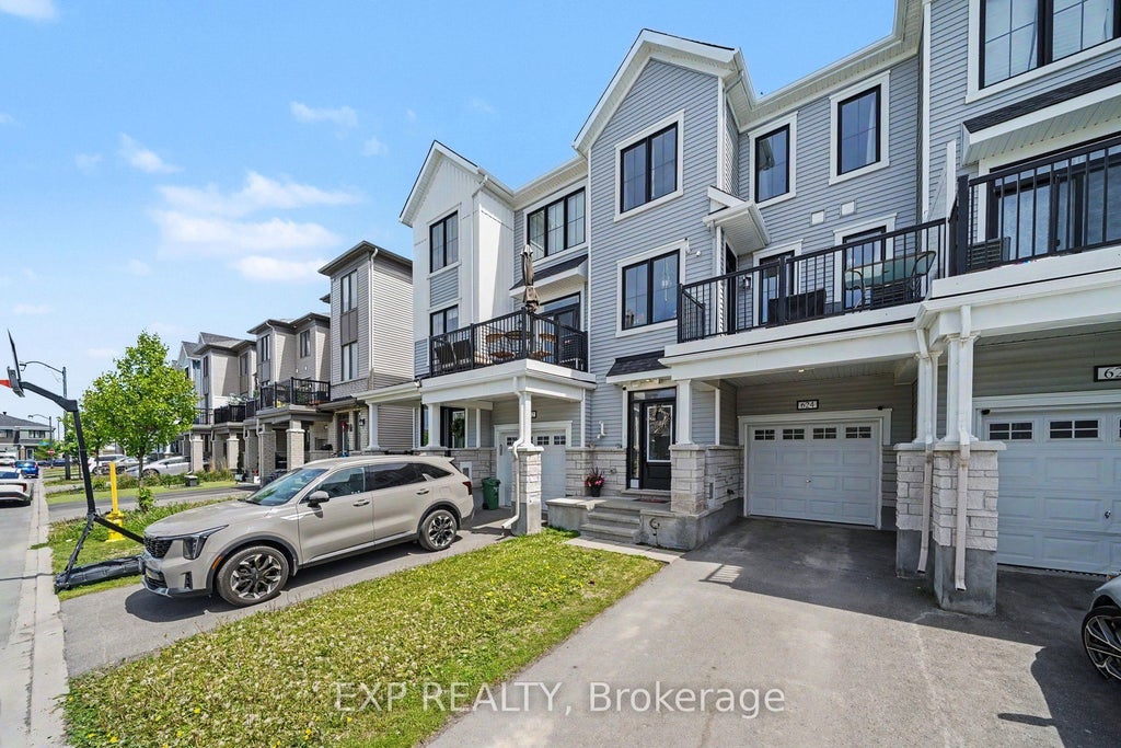 Photo of 624 Bellatrix Walk, Barrhaven, ON K2J 6N4 (MLS # X13248320)