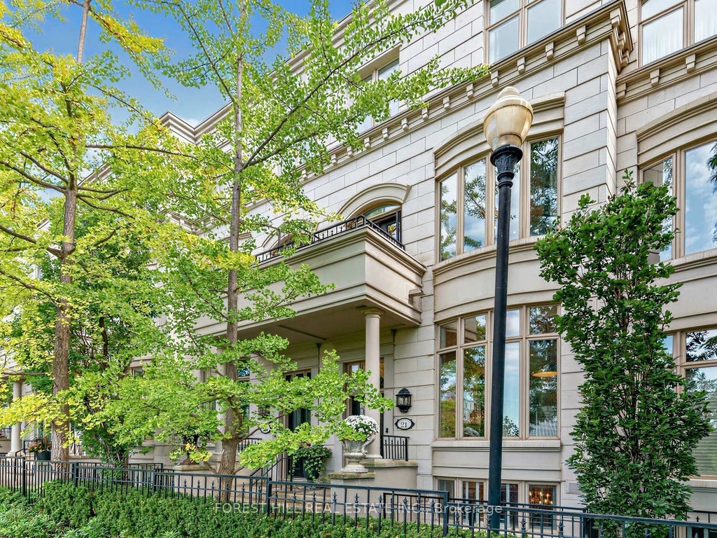 Photo of 260 Russell Hill Road #21, Toronto, ON M4V 2T3 (MLS # C14034826)