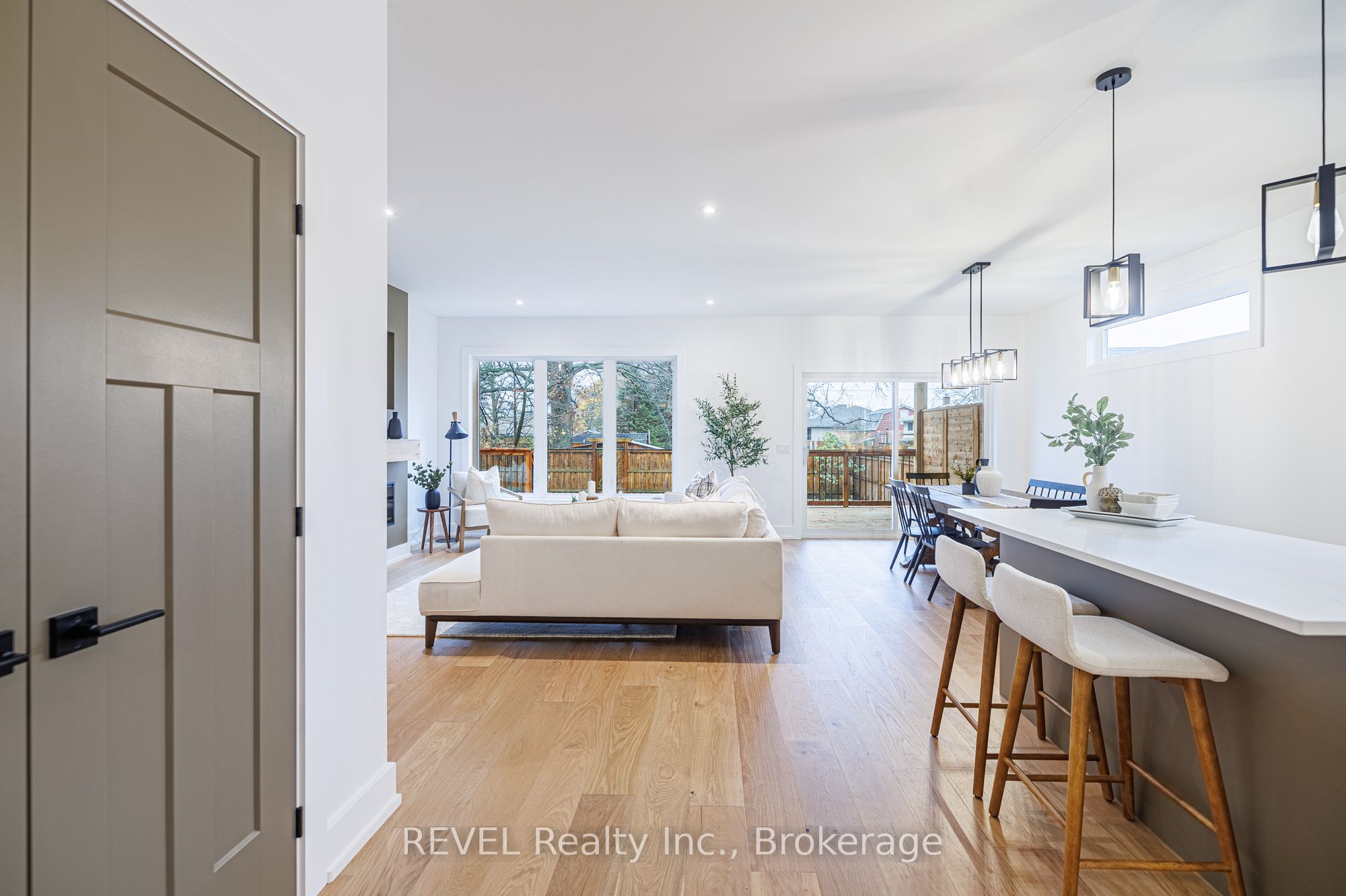 1133 Dipietro Street