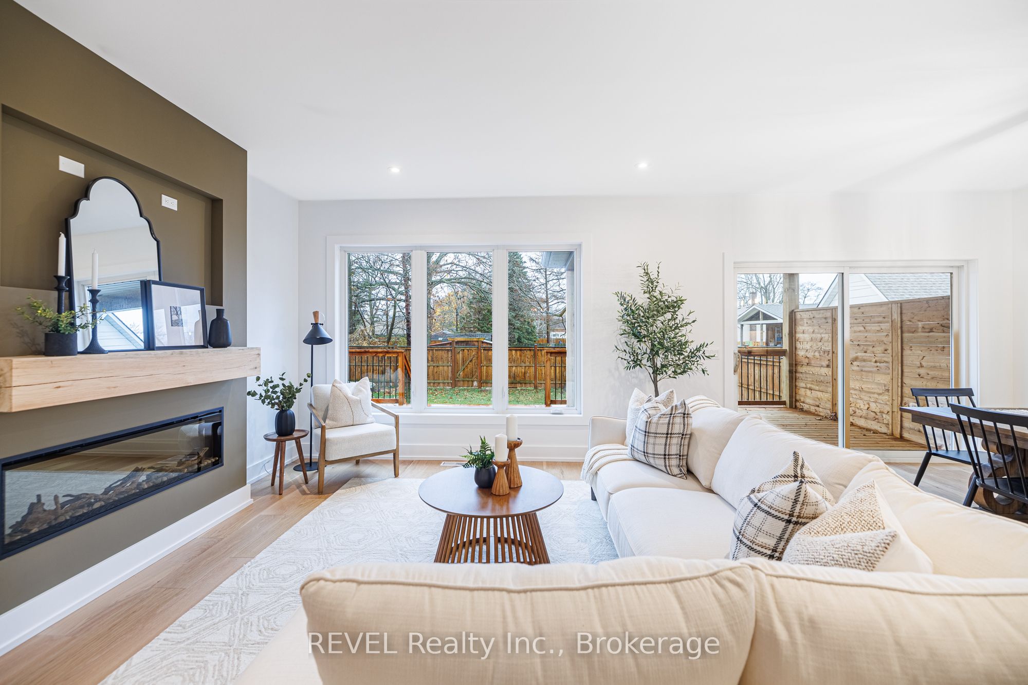 1133 Dipietro Street