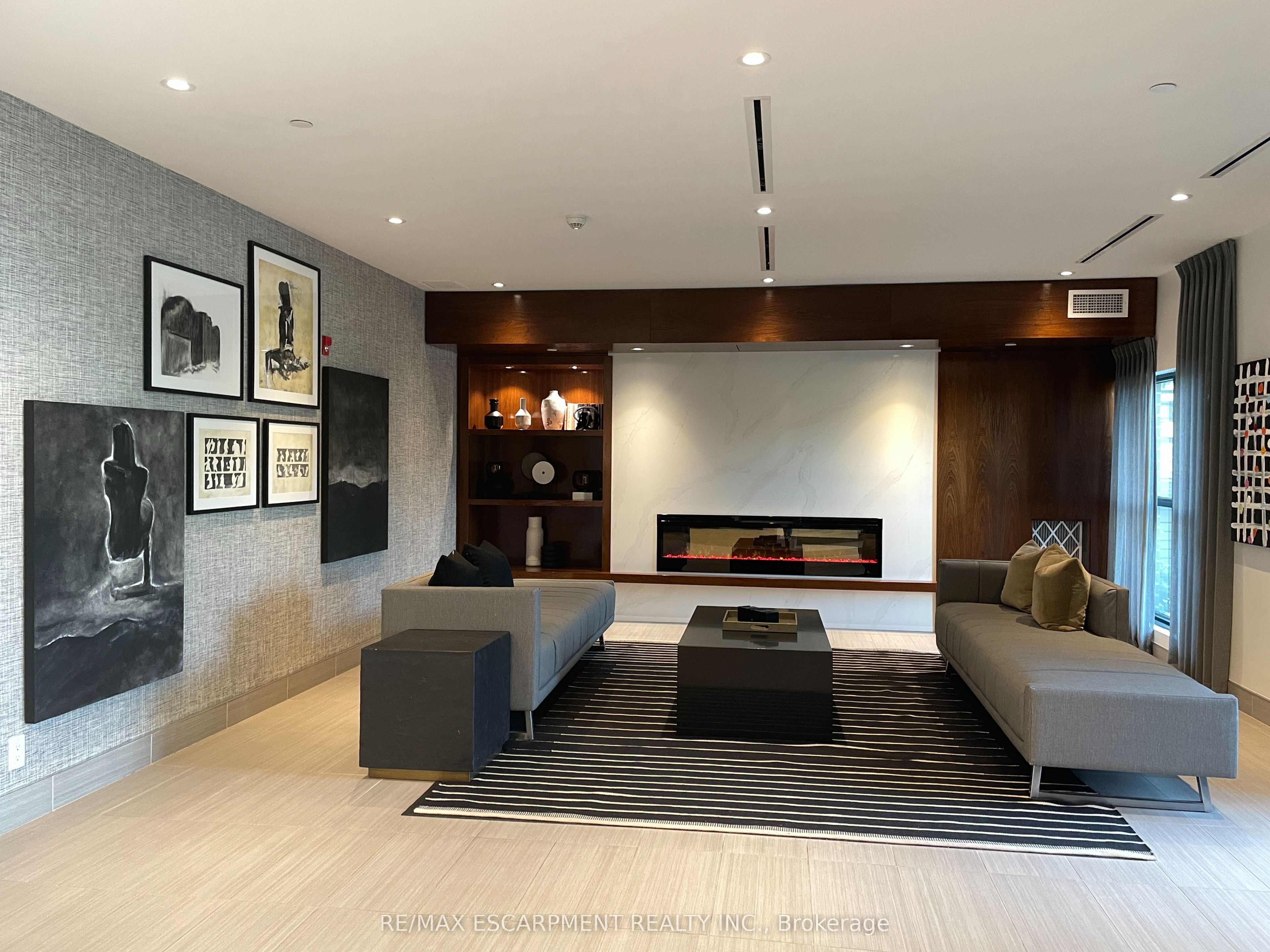 102 Grovewood Common 502