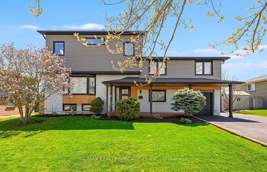Photo of 64 Joycelyn Crescent, Halton Hills, ON L7G 2S4 (MLS # W13087836)