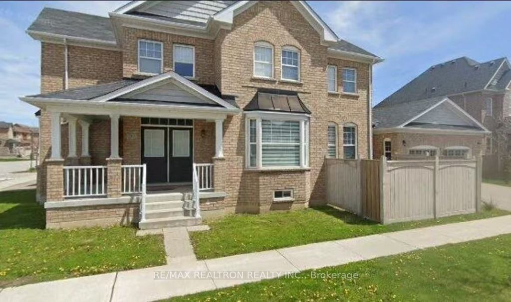 Photo of 285 West Lawn Crescent, Whitchurch-Stouffville, ON L4A 1X3 (MLS # N12802482)