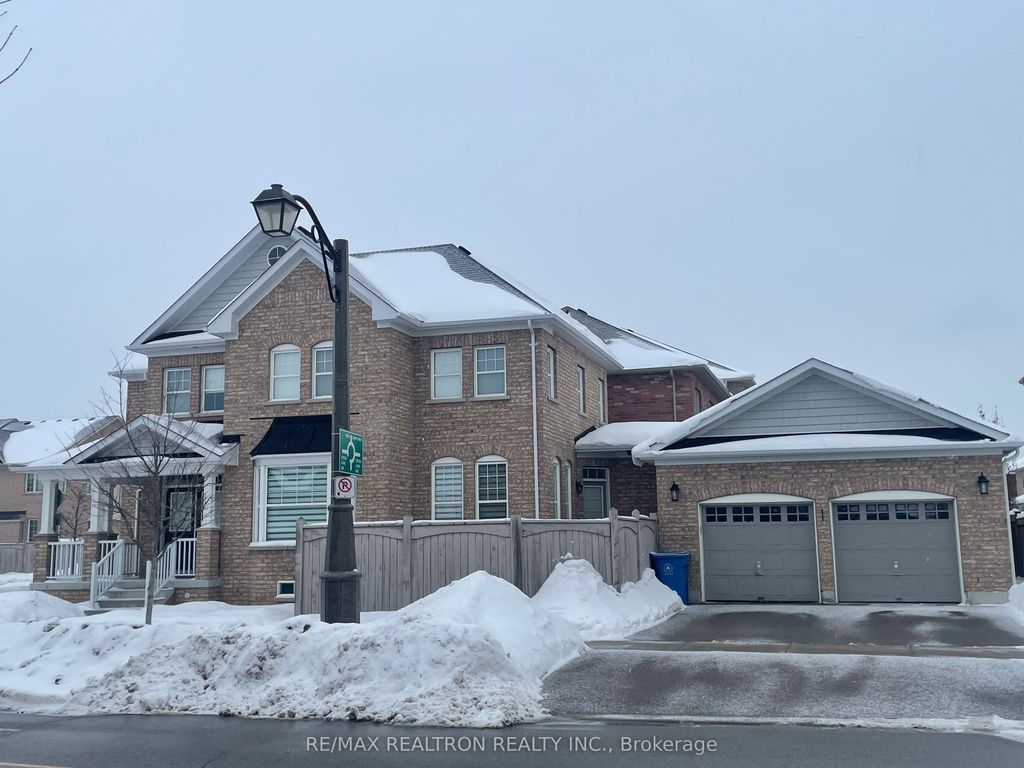 Photo of 285 West Lawn Crescent, Whitchurch-Stouffville, ON L4A 1X3 (MLS # N12802482)
