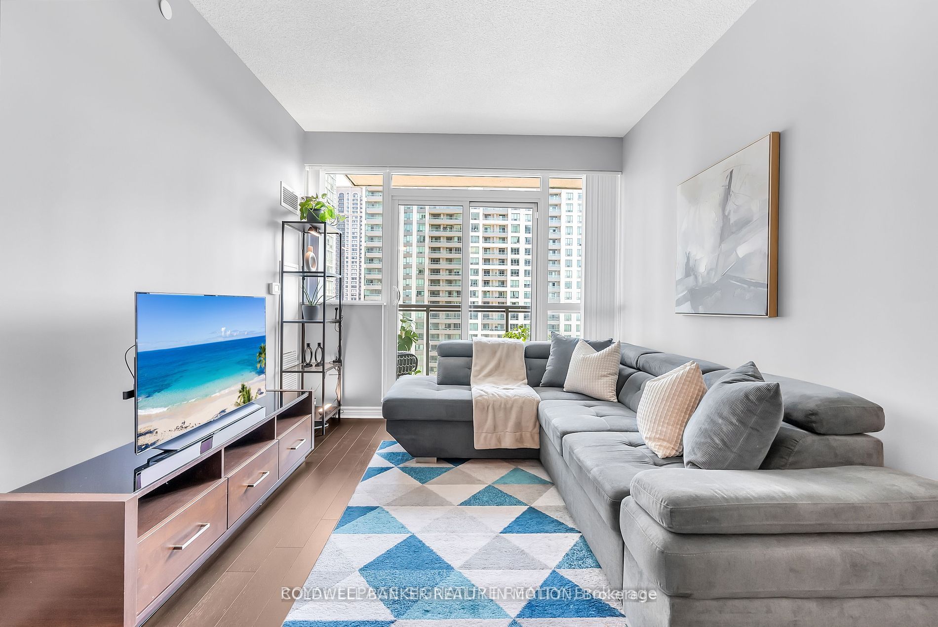 349 Rathburn Road W 1108
