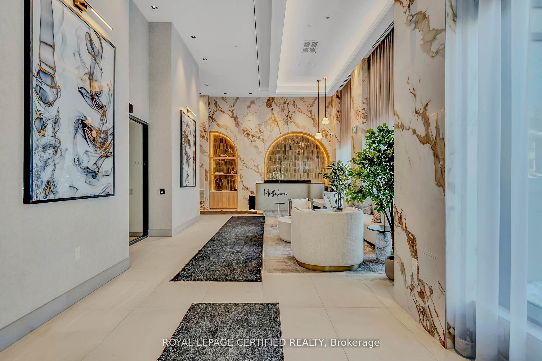 2088 James Street 503