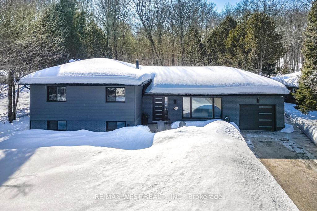 Photo of 169 Bayview Avenue E, Tay, ON L0K 1R0 (MLS # S12857682)