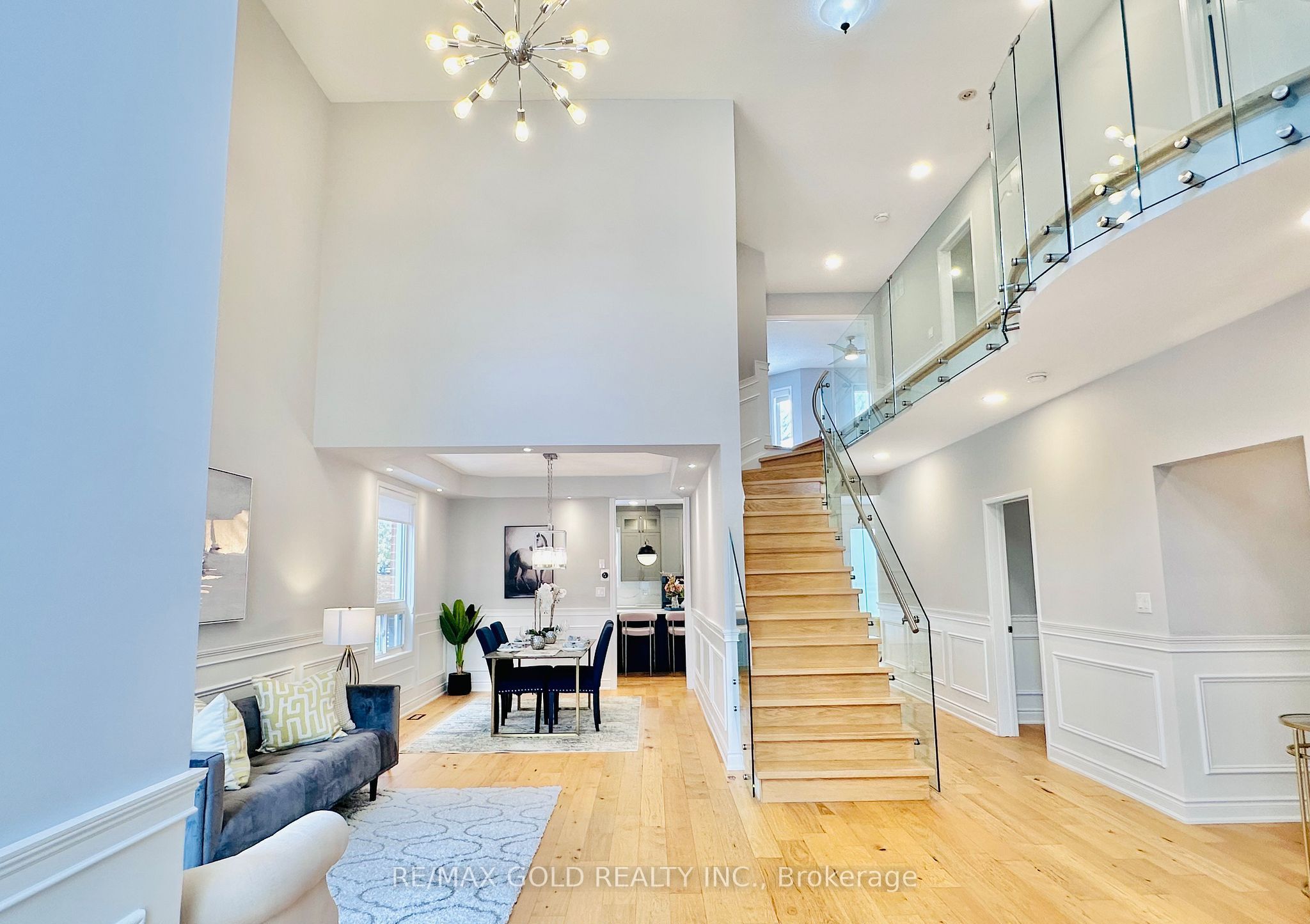 2293 Woodcrest Drive