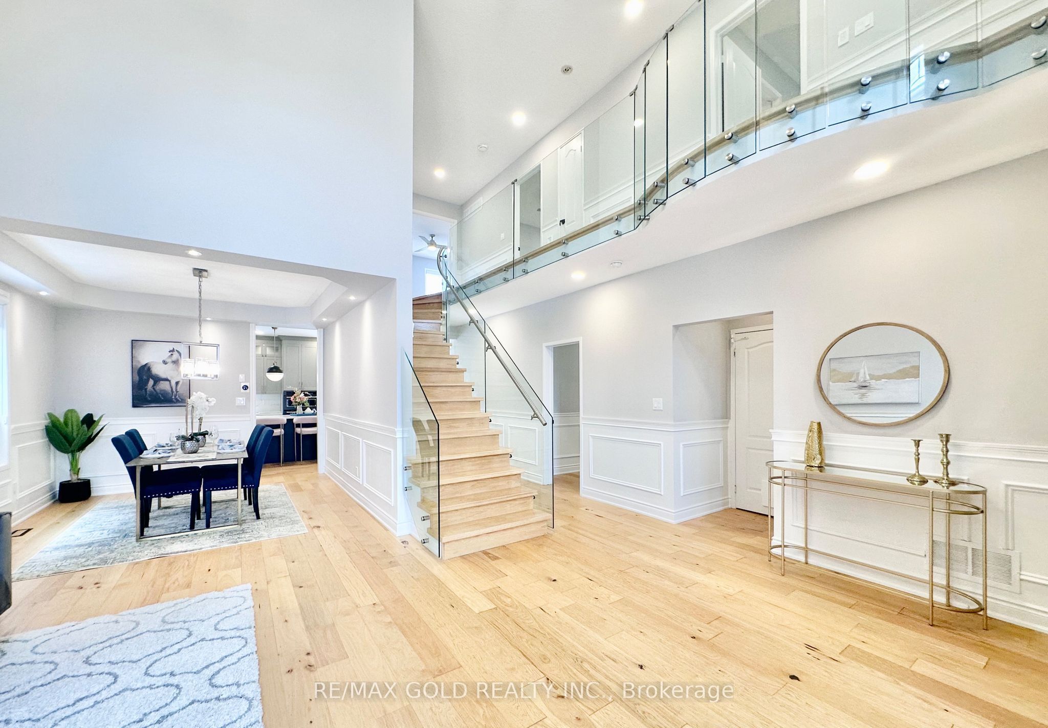 2293 Woodcrest Drive