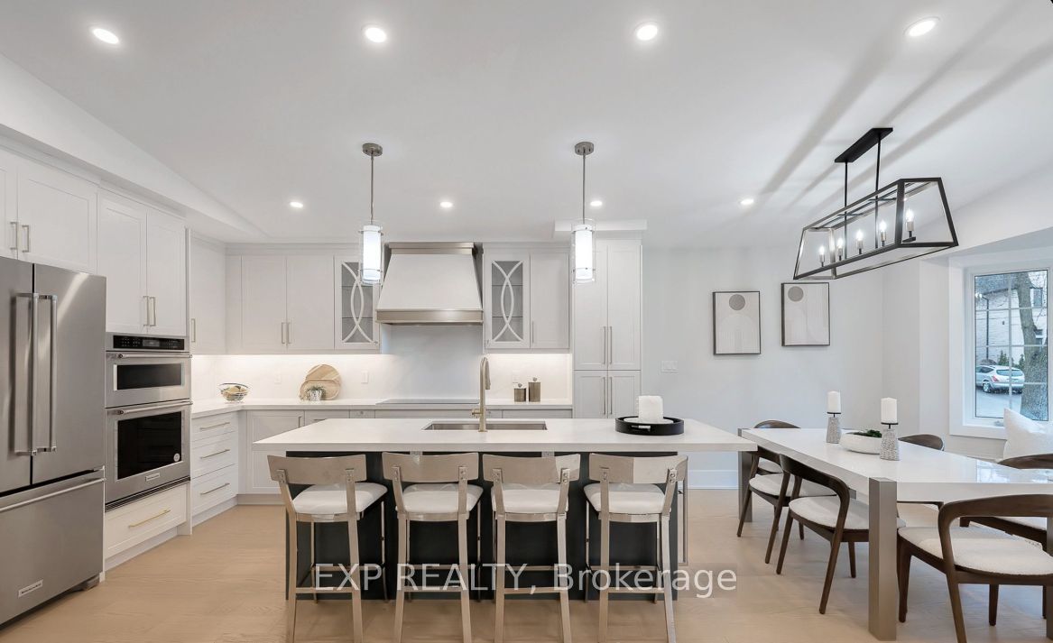 385 Easy Street