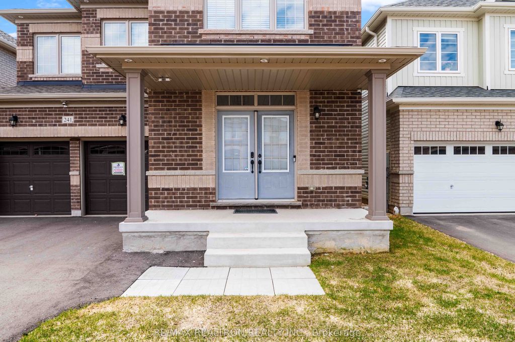 Photo of 241 Chippewa Avenue, Shelburne, ON L9V 3Y3 (MLS # X13032570)
