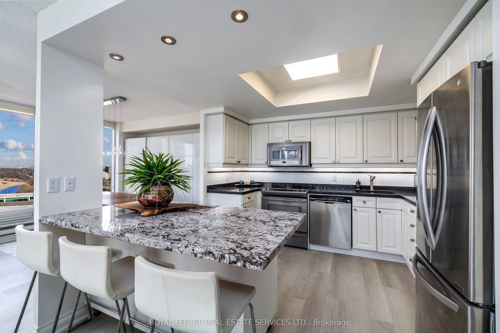 Photo of 1 Palace Pier Court #1609, Toronto, ON M8V 3W9 (MLS # W12926720)