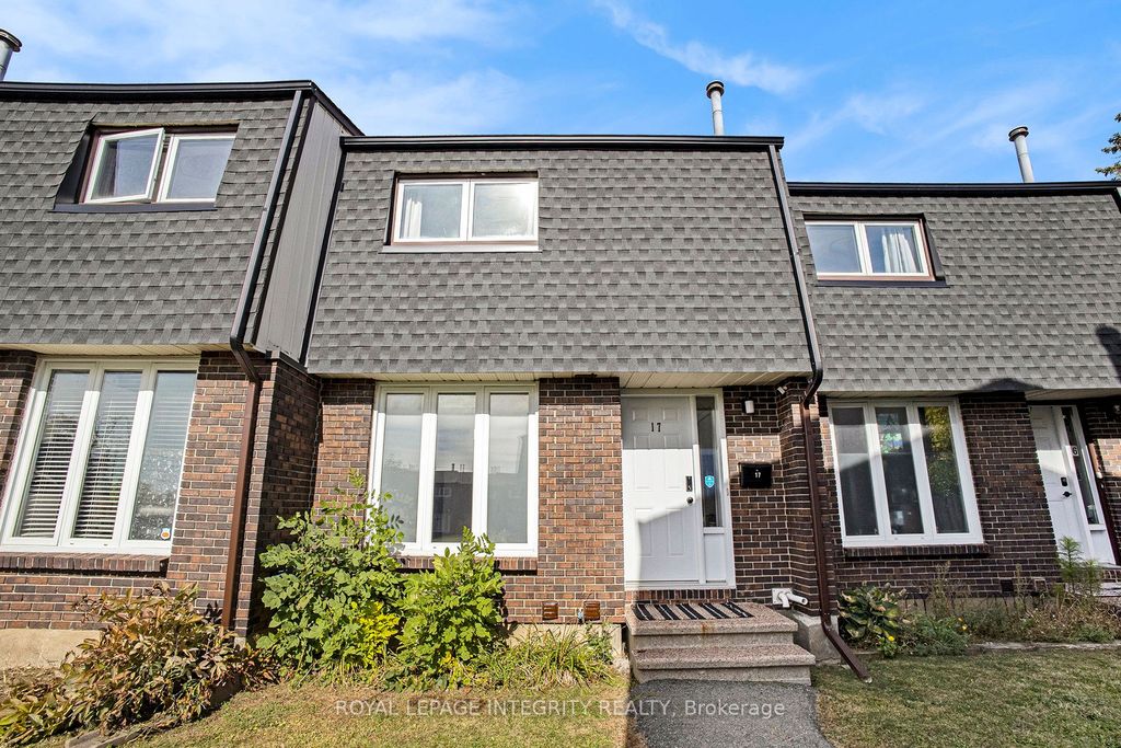 Photo of 3333 Mccarthy Road #17, Hunt Club - Windsor Park Village and Area, ON K1V 9X5 (MLS # X12475209)
