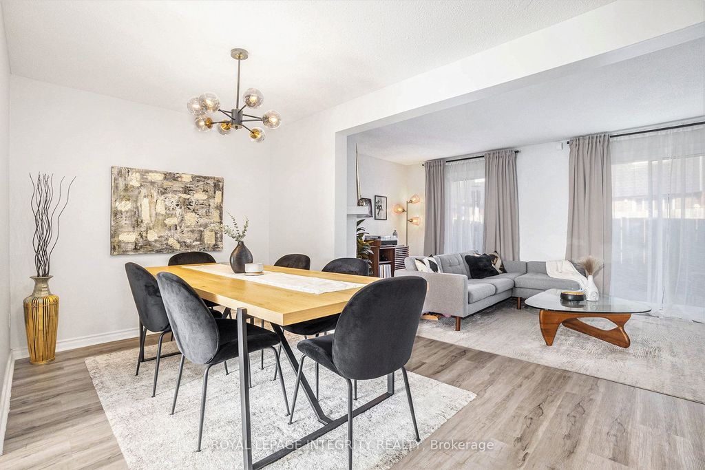 Photo of 3333 Mccarthy Road #17, Hunt Club - Windsor Park Village and Area, ON K1V 9X5 (MLS # X12475209)