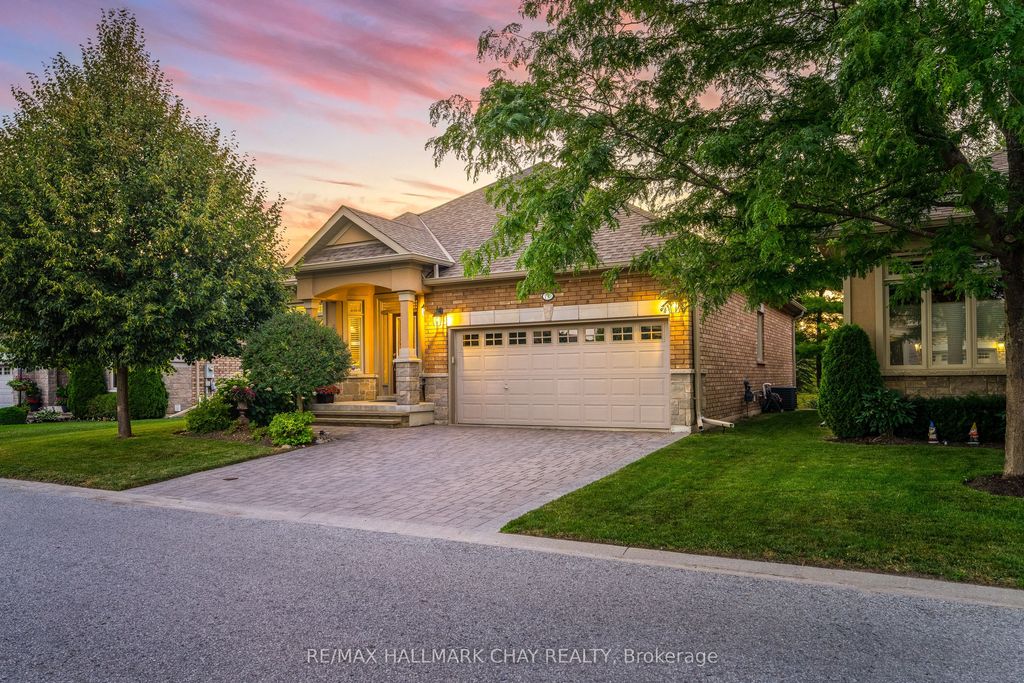 Photo of 199 Ridge Way, New Tecumseth, ON L9R 0K5 (MLS # N13164660)