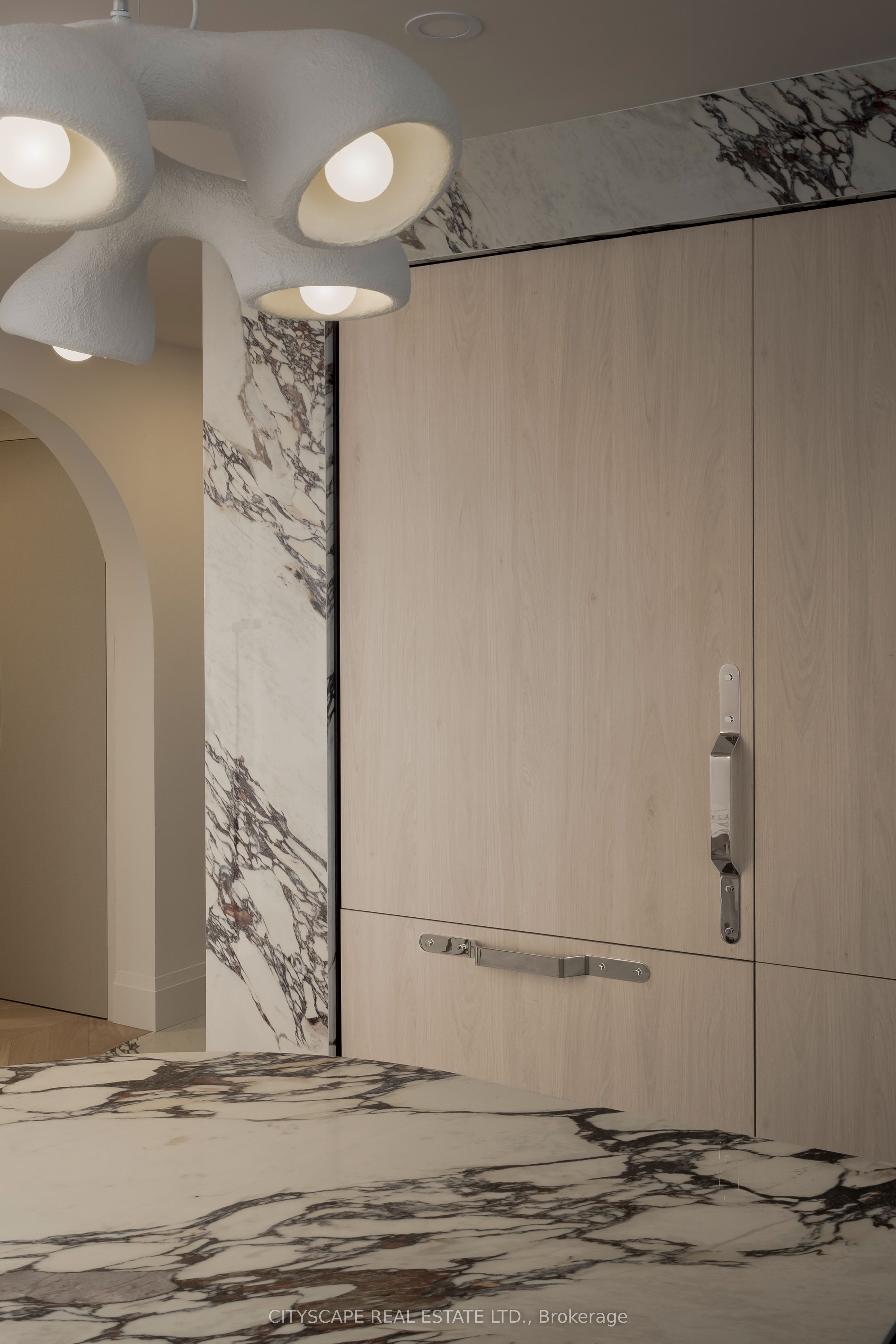 180 University Avenue 3609