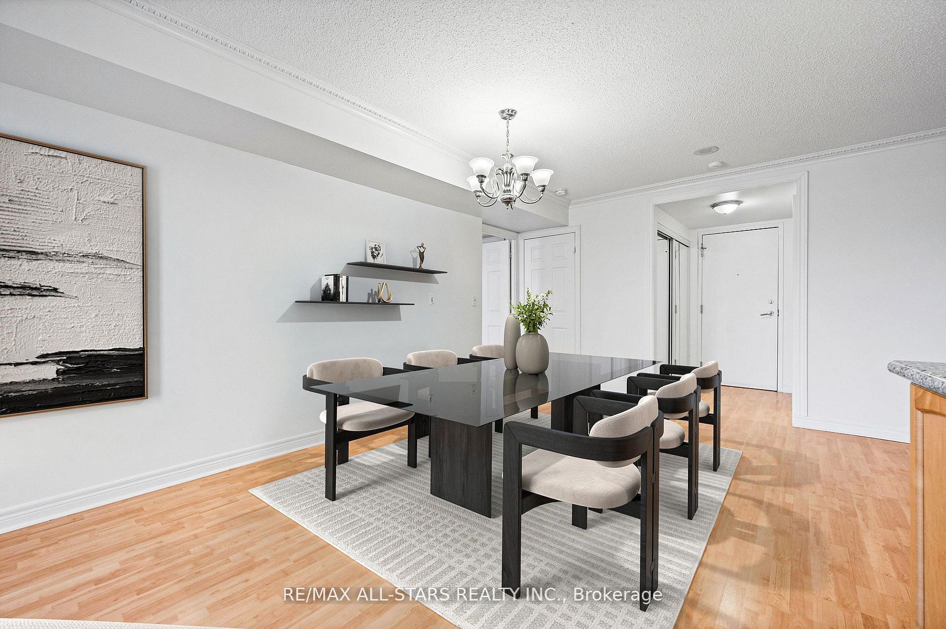 33 Cox Boulevard 536