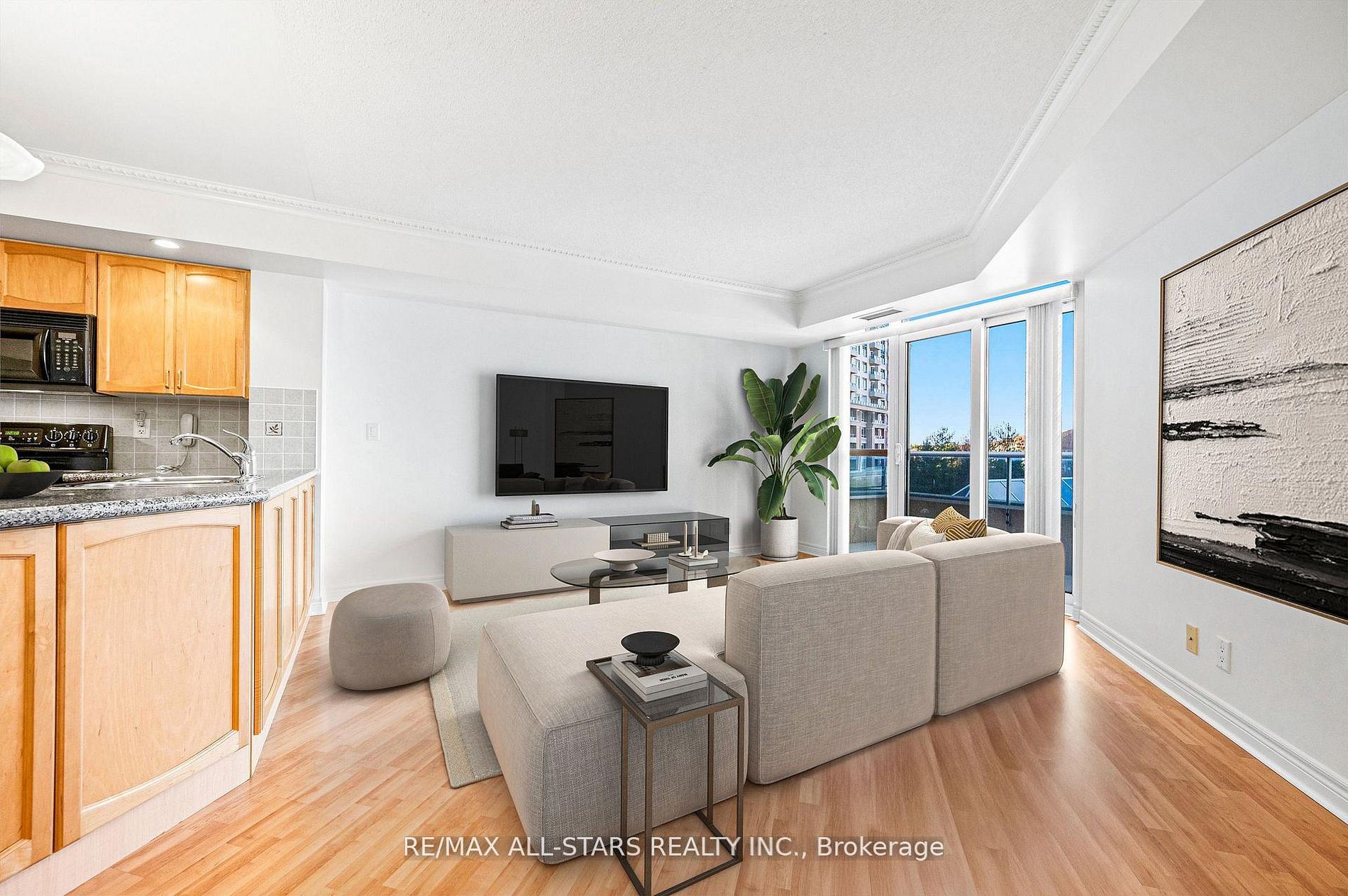 33 Cox Boulevard 536