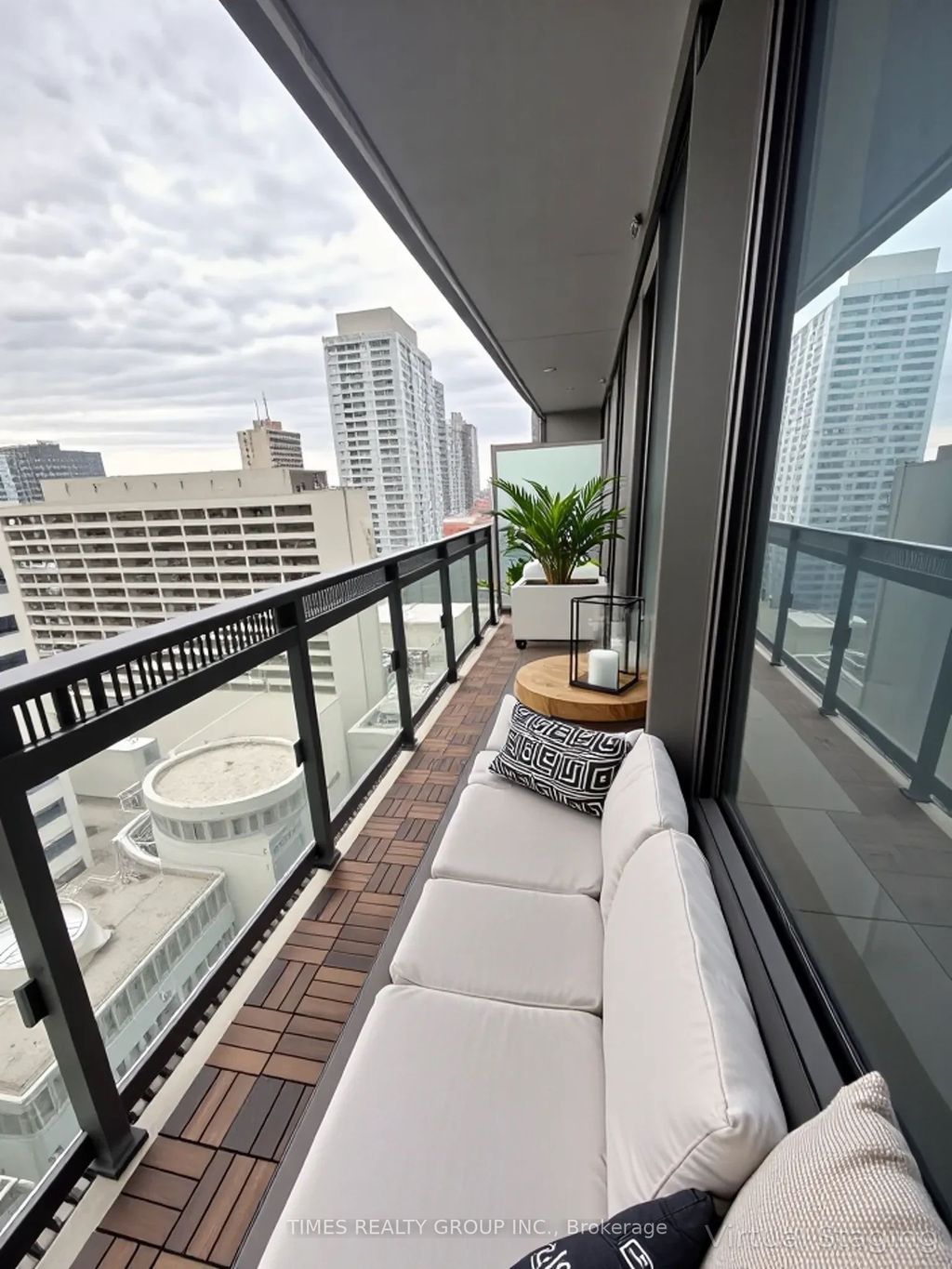 Photo of 8 Eglinton Avenue E #1102, Toronto, ON M4P 1A6 (MLS # C12901066)