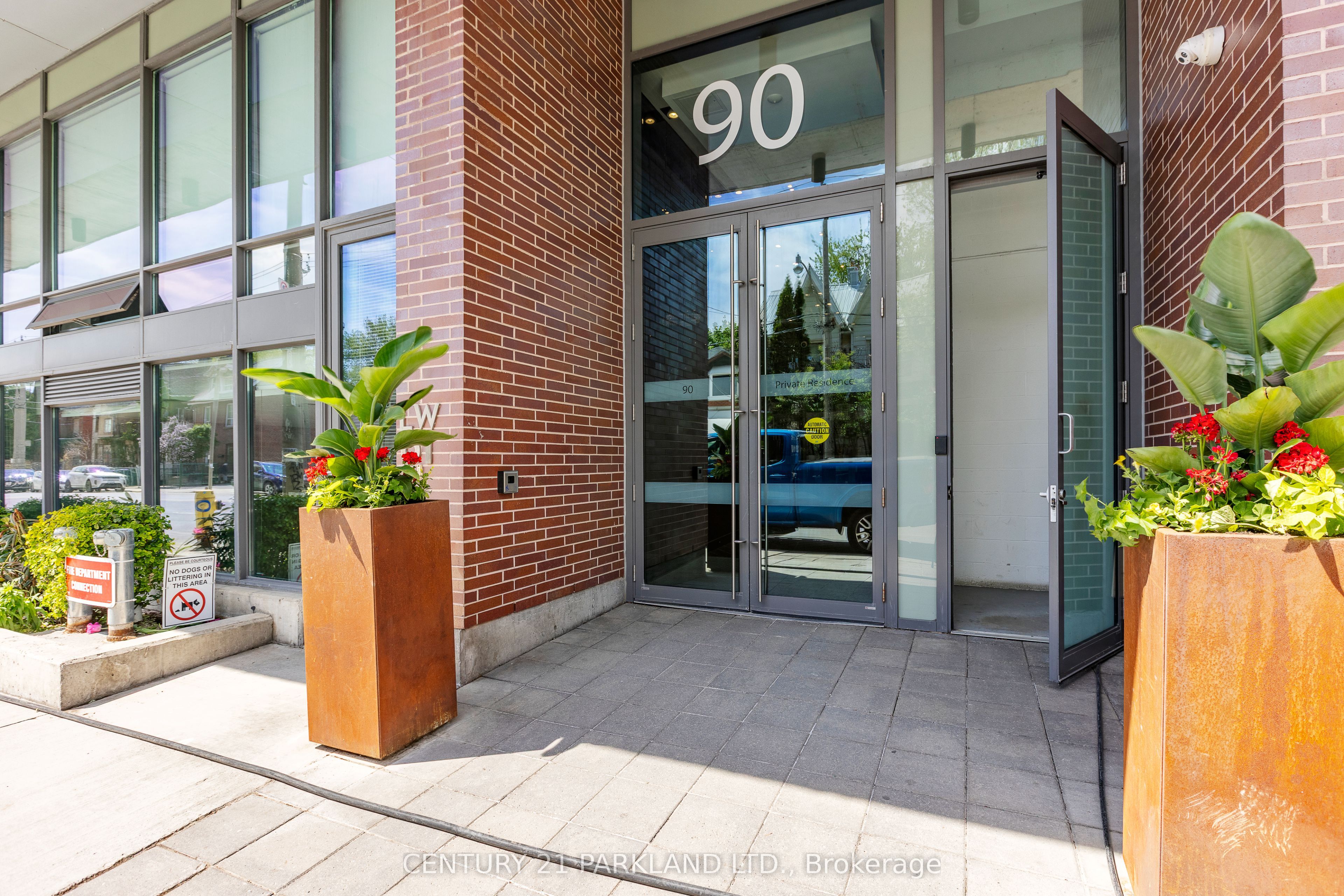 90 Broadview Avenue 720