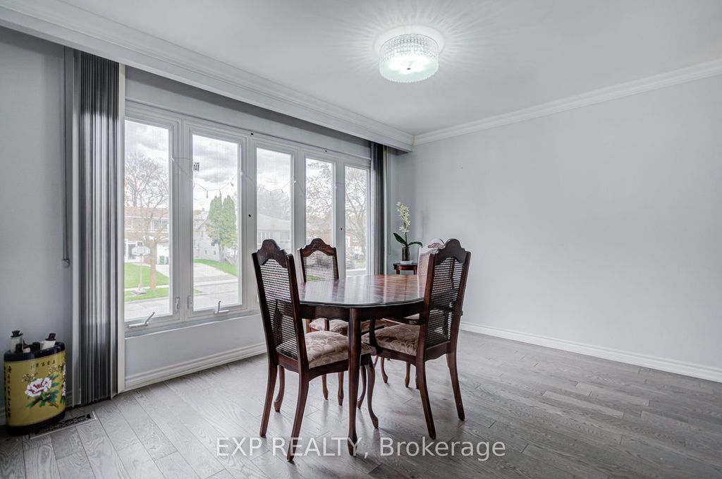 Photo of 124 Chipwood Crescent, Toronto, ON M2J 3X7 (MLS # C13076366)