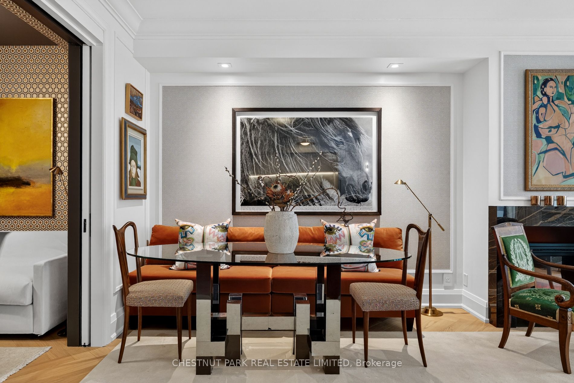 20 Scrivener Square 301