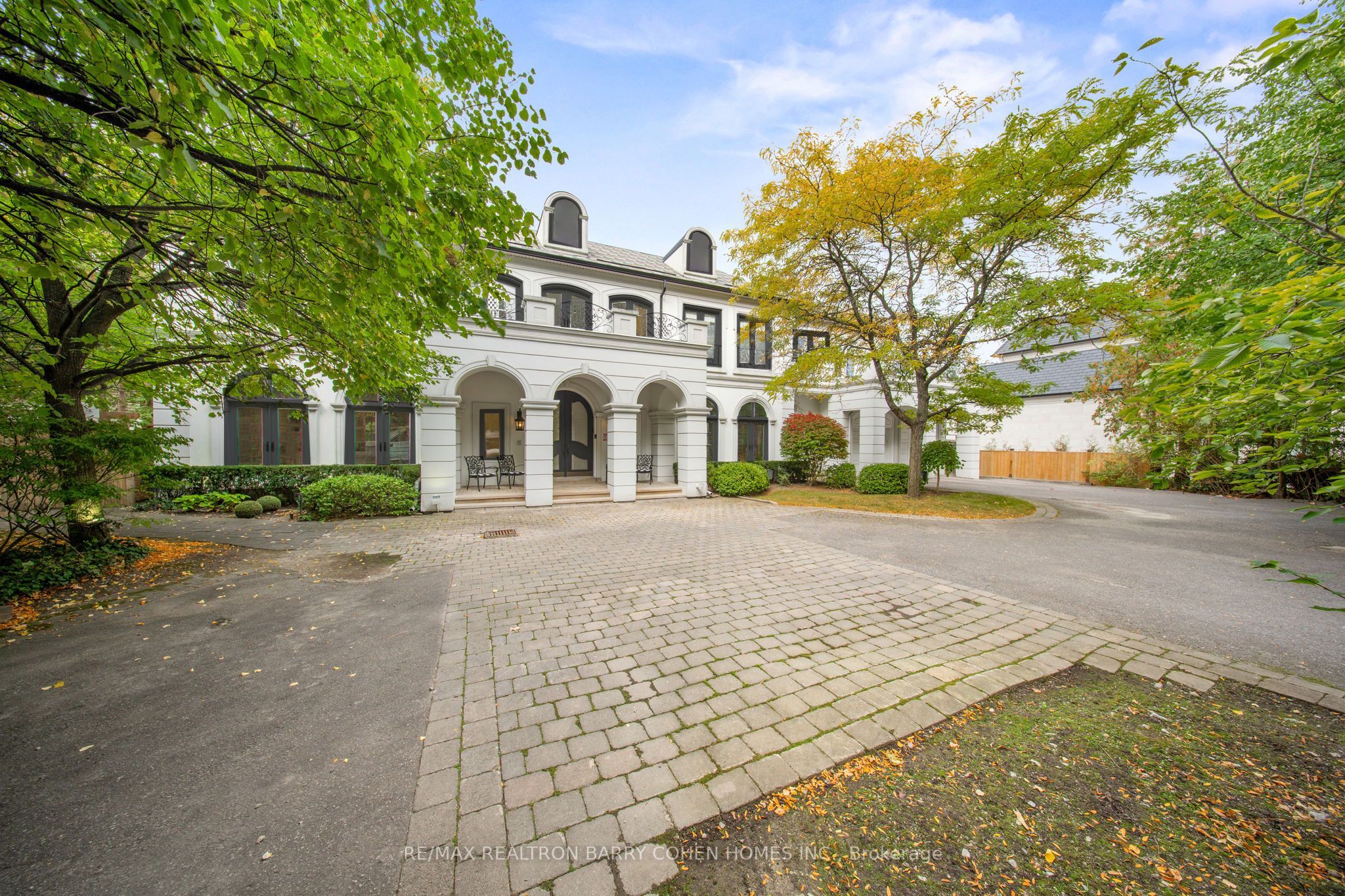 180 Sandringham Drive