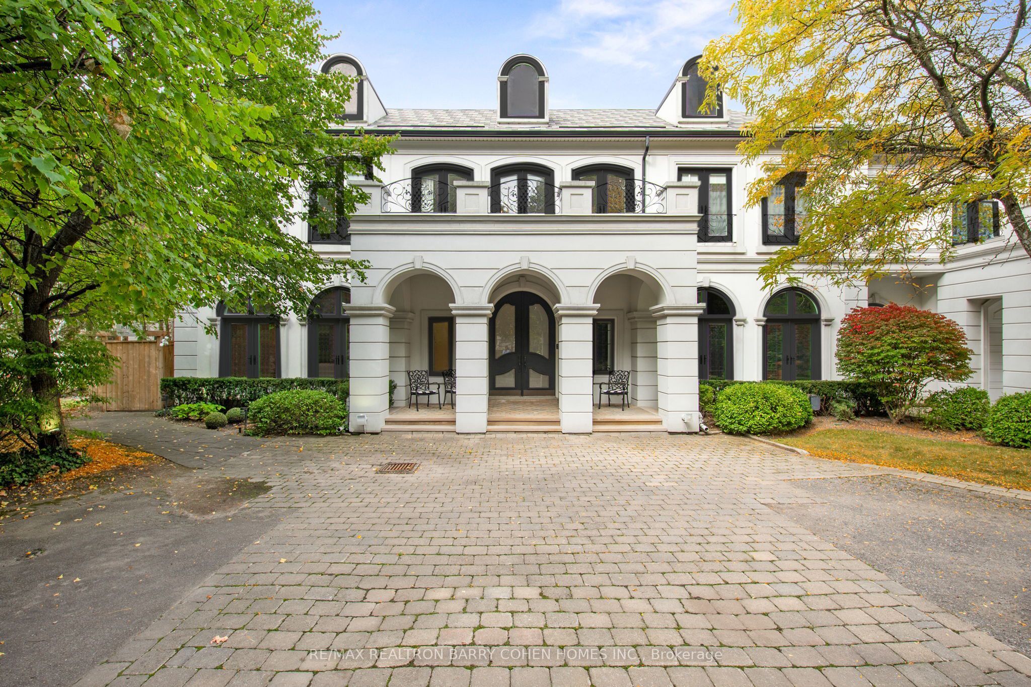 180 Sandringham Drive