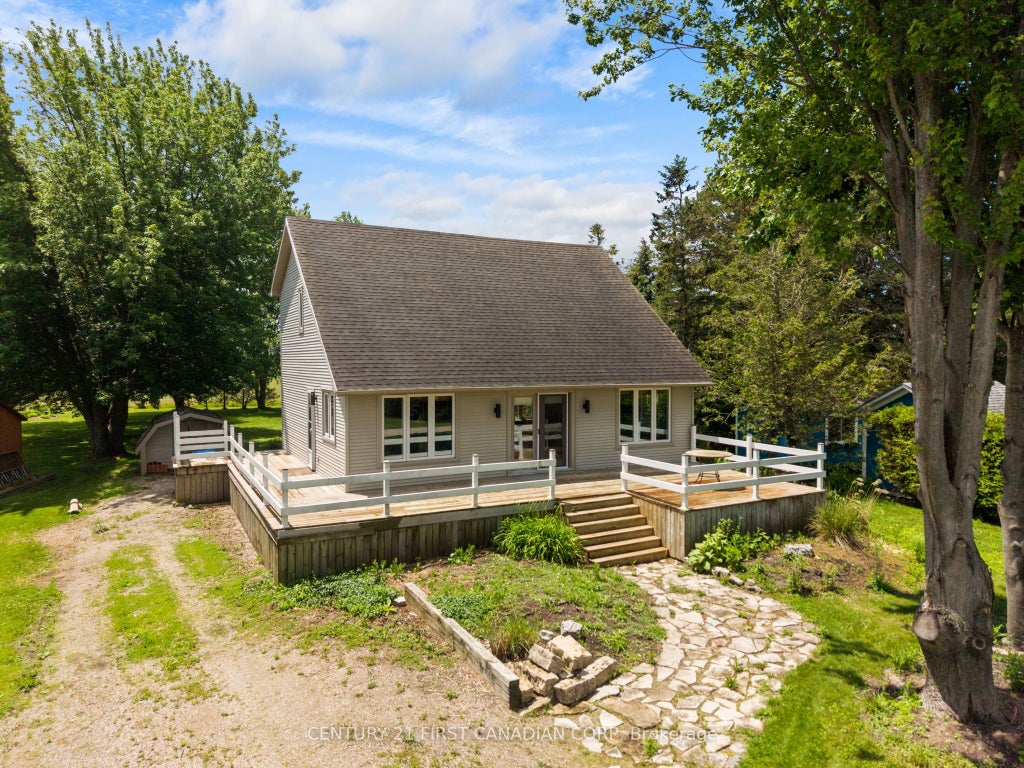 Photo of 33943 Sunnyridge Road, Bluewater, ON N0M 1N0 (MLS # X13459644)