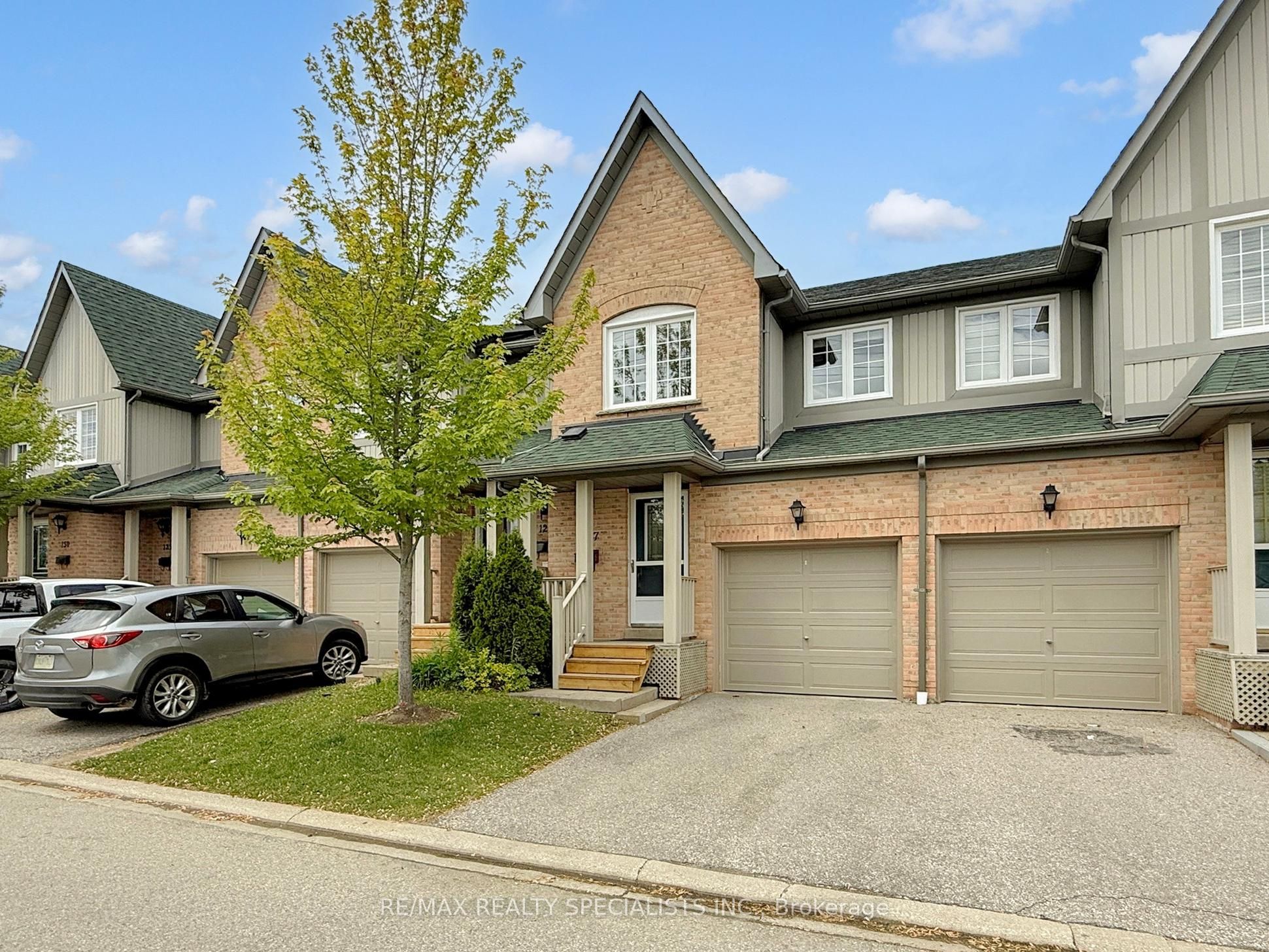 2945 Thomas Street 127